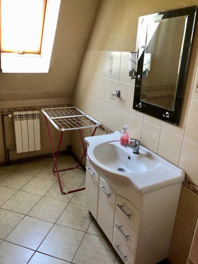 Apartamenty U Krysi Witow  Ngoại thất bức ảnh
